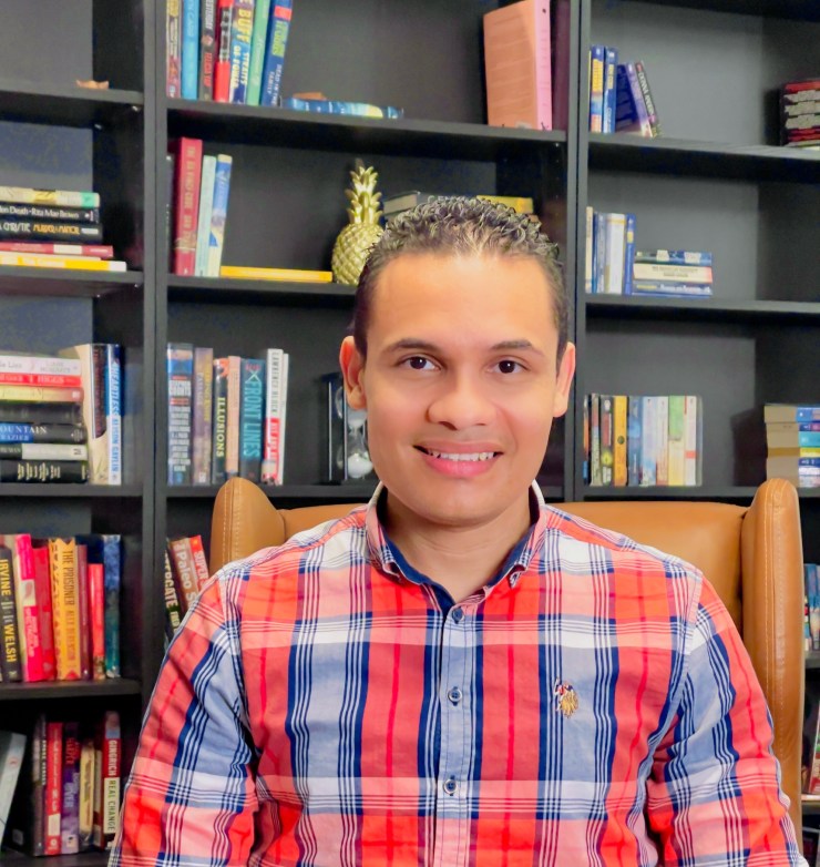 Picture of Dr. Pedro Castro.